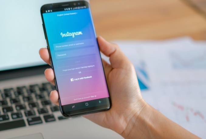 Auto Instagram Post Likes with No delay